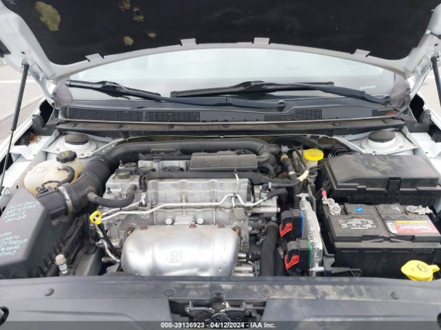 Photo 9 VIN: 1C3CCCAB1HN500273 - CHRYSLER 200 