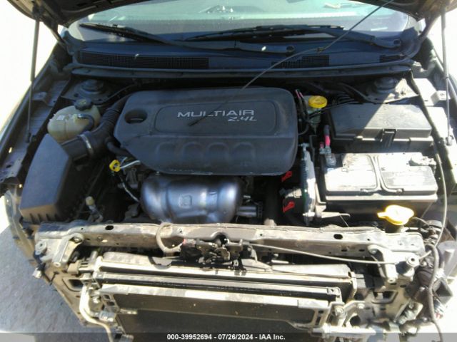 Photo 9 VIN: 1C3CCCAB2FN555067 - CHRYSLER 200 