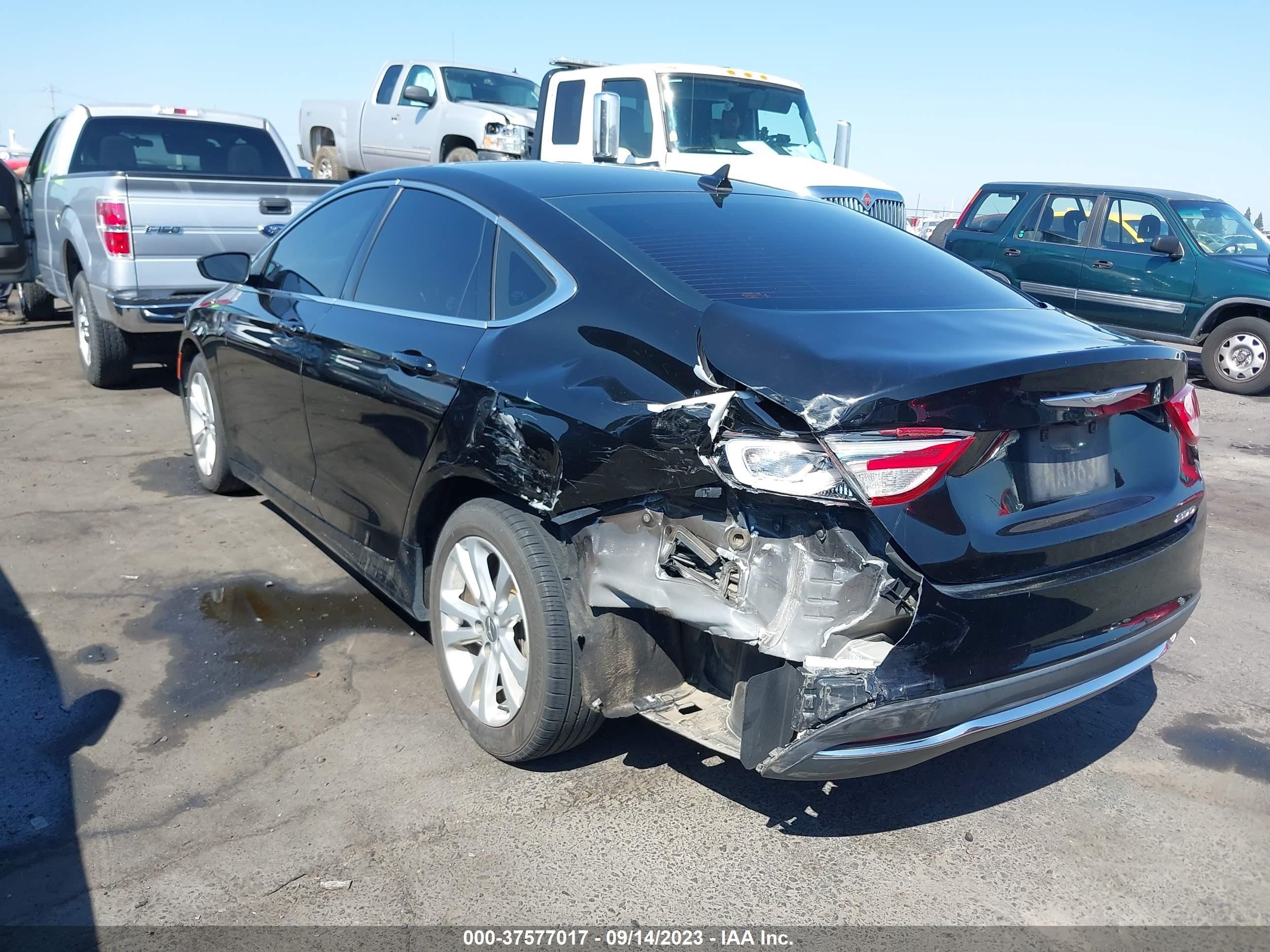 Photo 2 VIN: 1C3CCCAB2FN627384 - CHRYSLER 200 