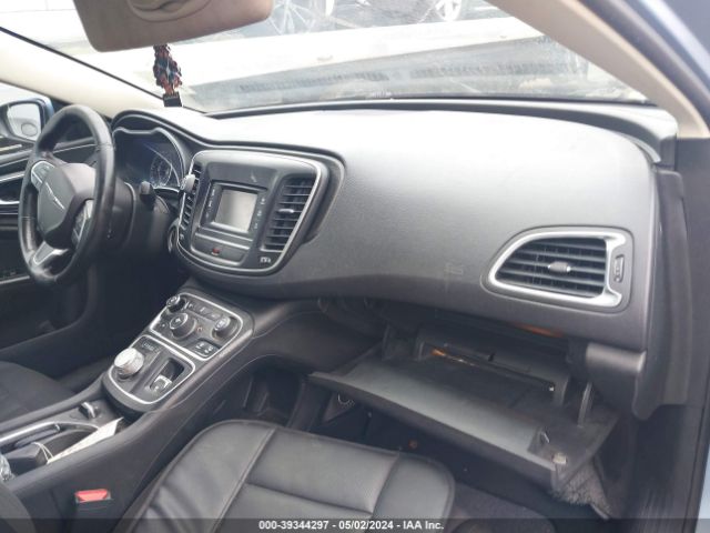 Photo 4 VIN: 1C3CCCAB2FN685219 - CHRYSLER 200 