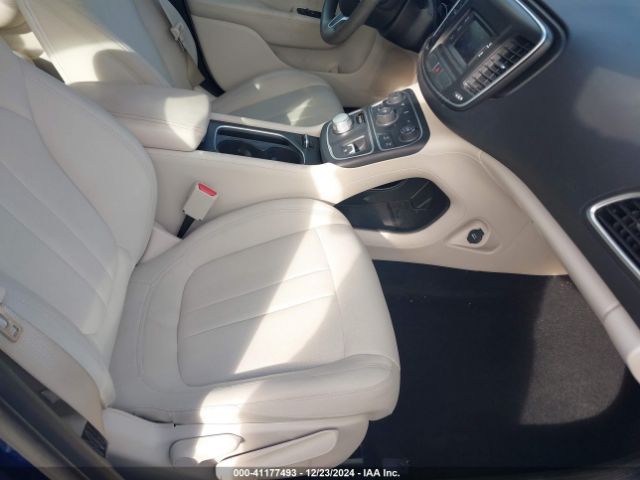 Photo 4 VIN: 1C3CCCAB2FN716856 - CHRYSLER 200 