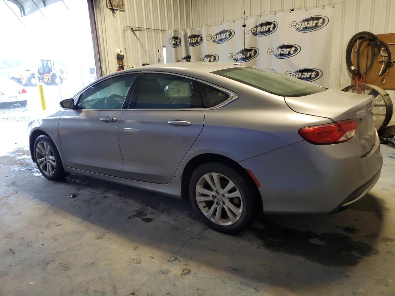 Photo 1 VIN: 1C3CCCAB2GN113116 - CHRYSLER 200 