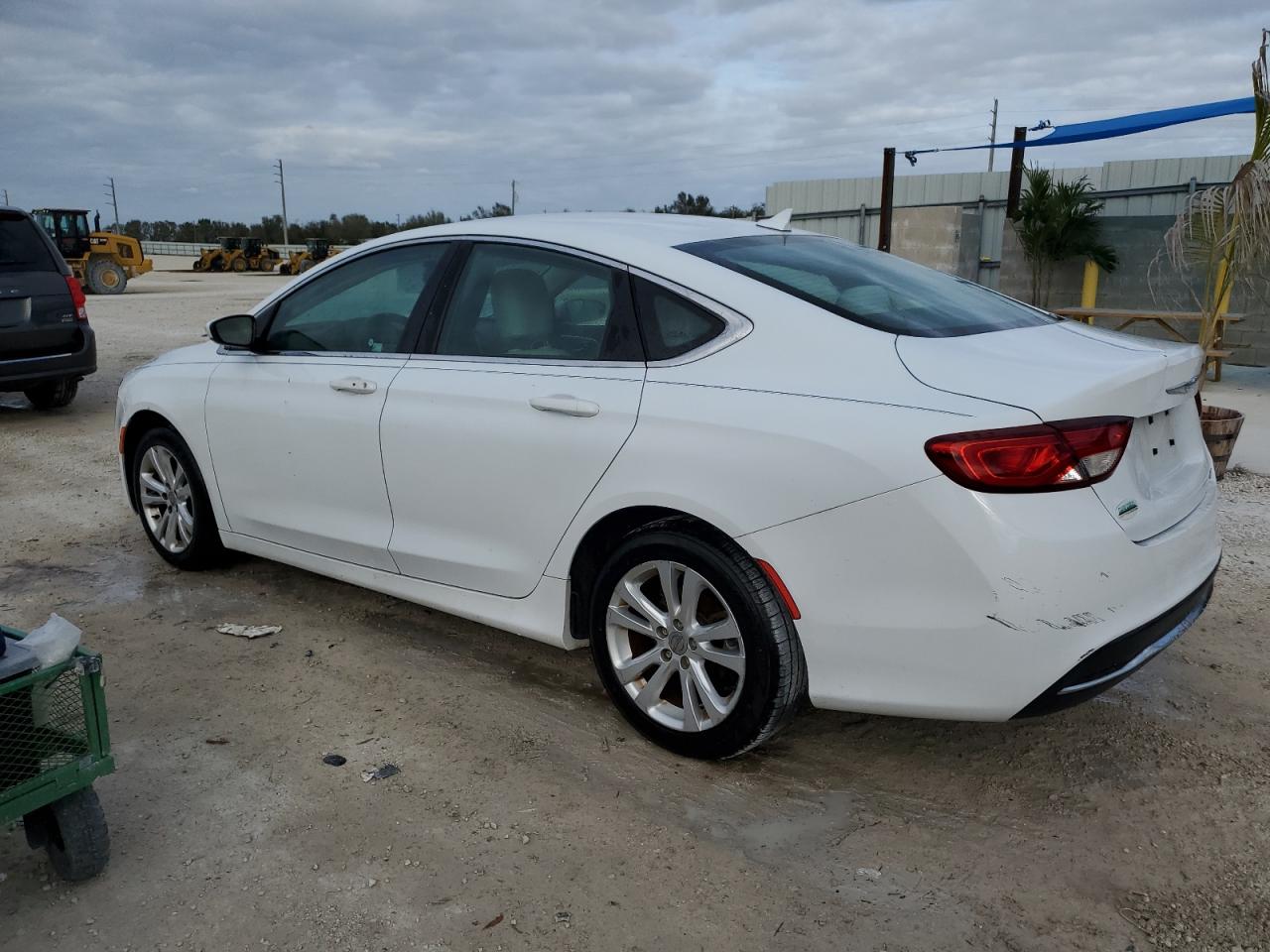 Photo 1 VIN: 1C3CCCAB2GN117554 - CHRYSLER 200 