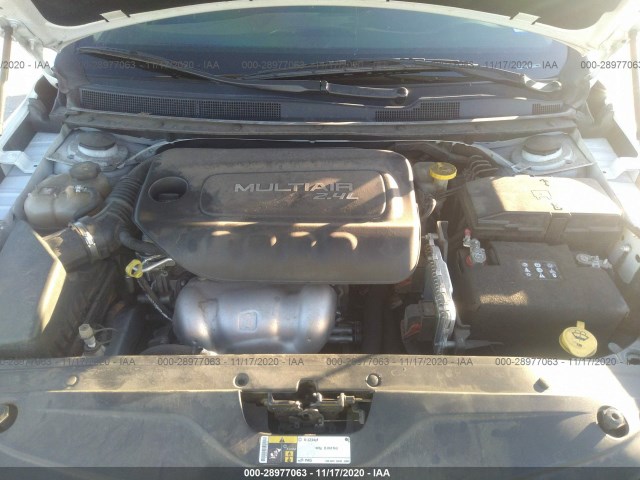 Photo 9 VIN: 1C3CCCAB2GN129395 - CHRYSLER 200 