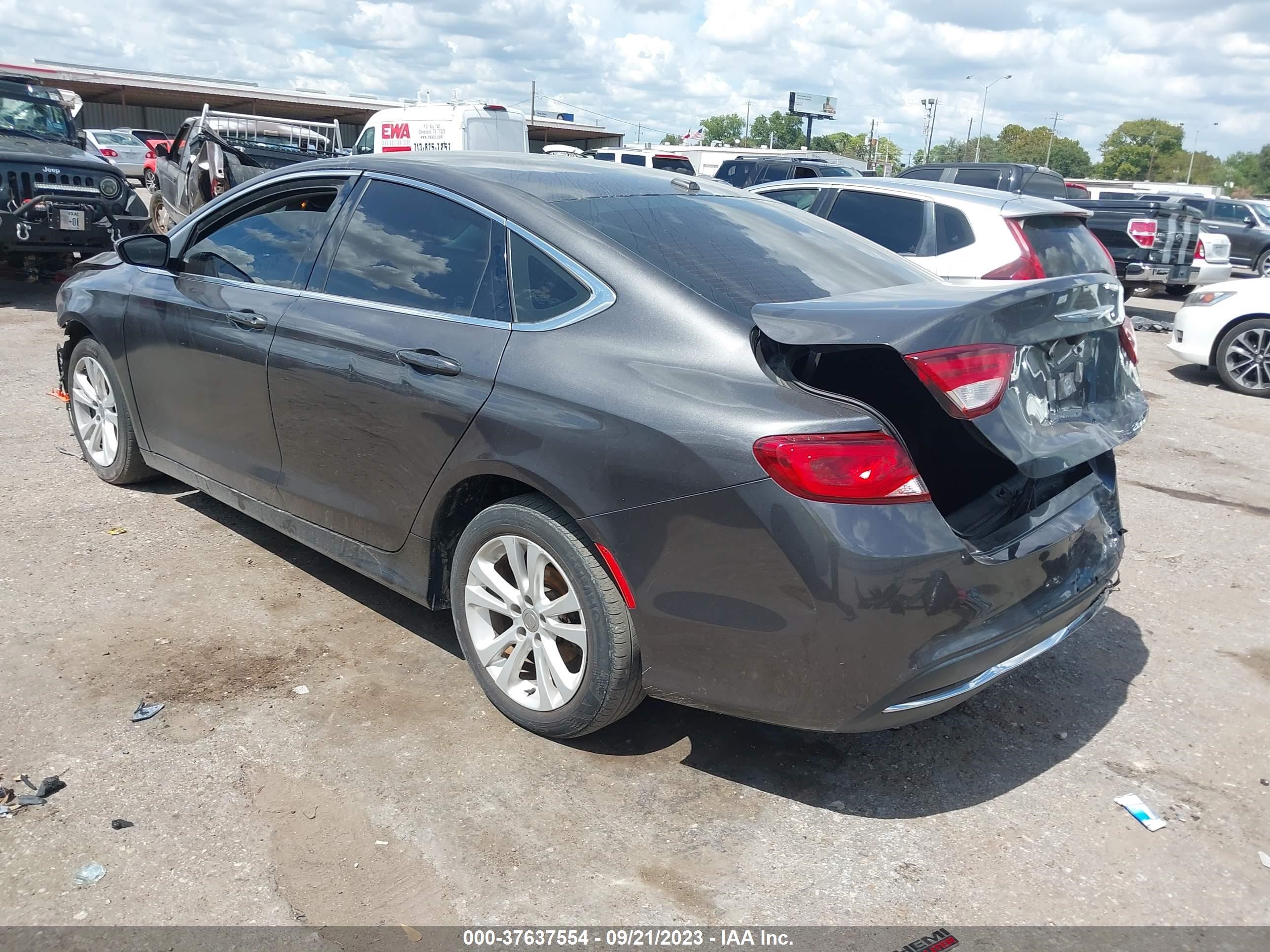 Photo 2 VIN: 1C3CCCAB3FN539198 - CHRYSLER 200 