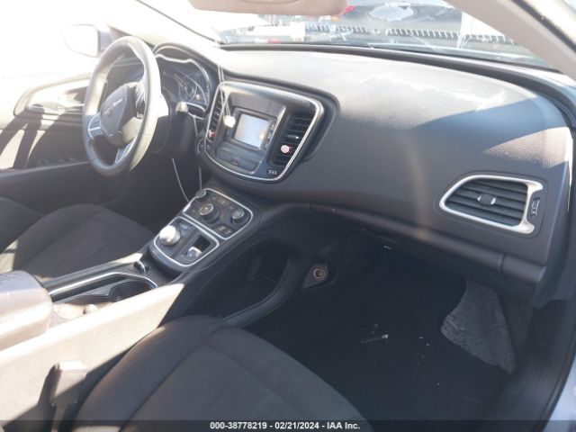 Photo 4 VIN: 1C3CCCAB3FN647451 - CHRYSLER 200 