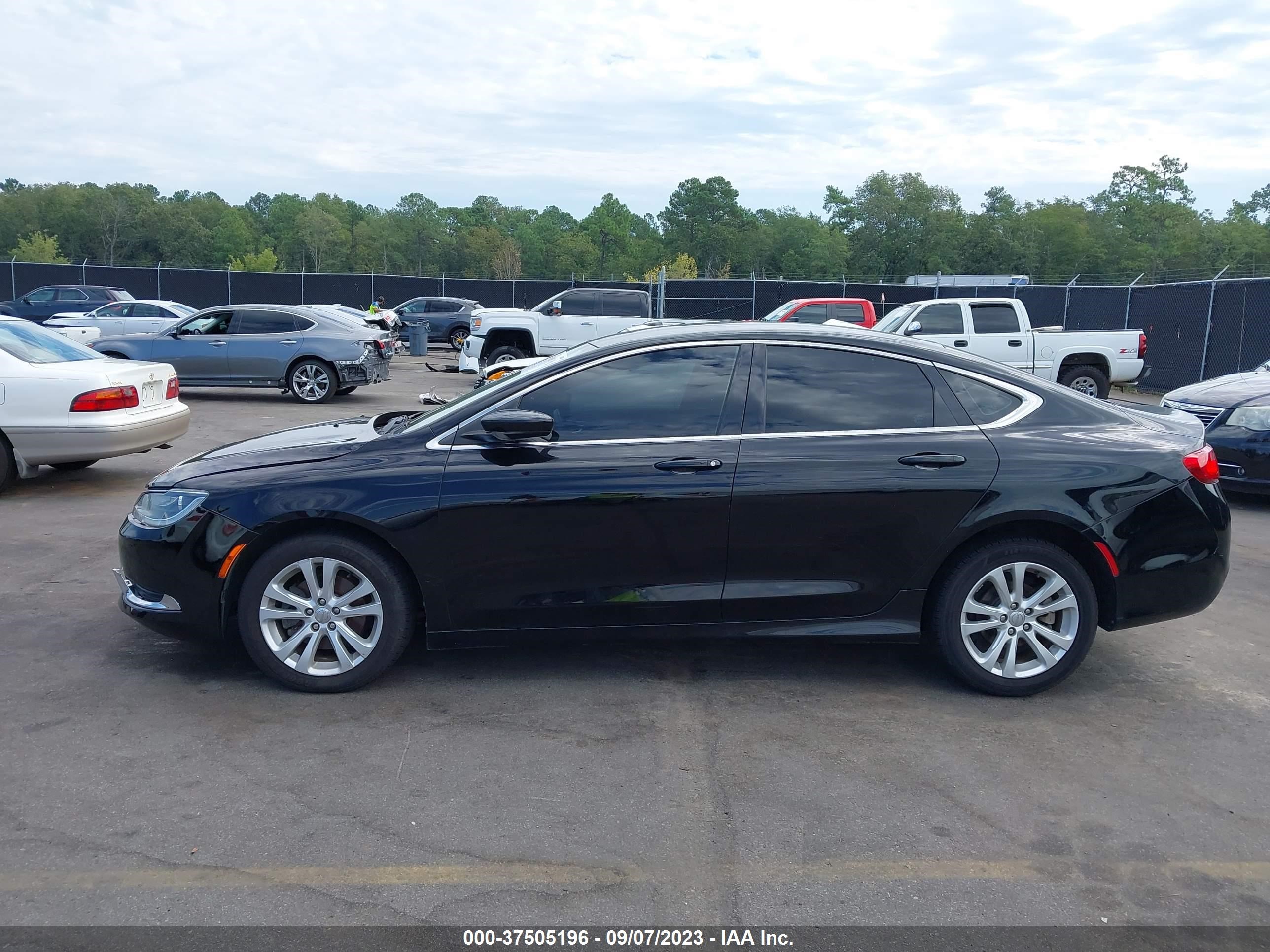 Photo 13 VIN: 1C3CCCAB3FN715747 - CHRYSLER 200 