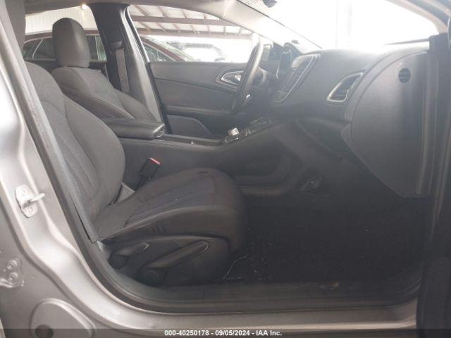 Photo 4 VIN: 1C3CCCAB4FN533703 - CHRYSLER 200 