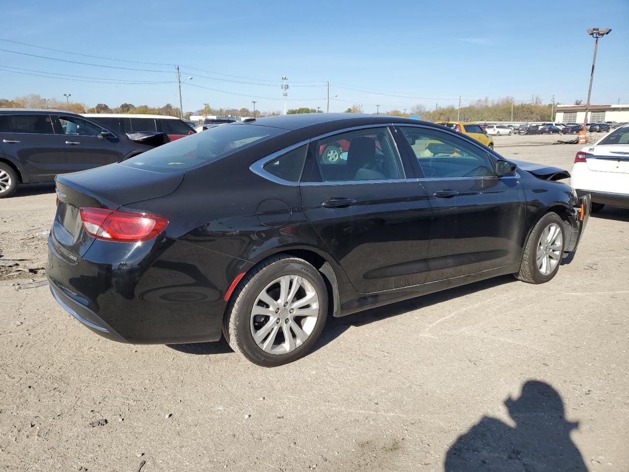 Photo 2 VIN: 1C3CCCAB4FN537959 - CHRYSLER 200 