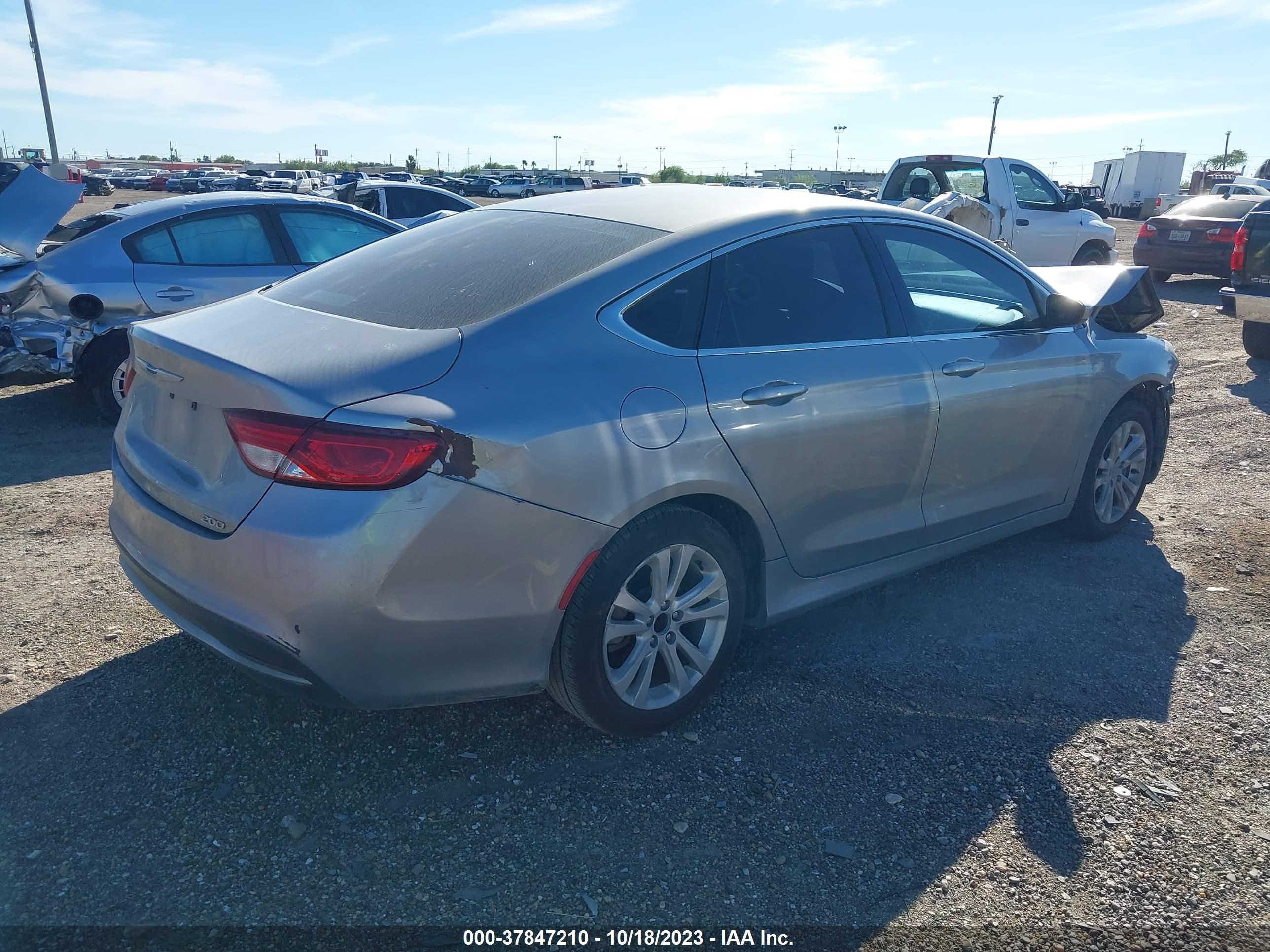 Photo 3 VIN: 1C3CCCAB4FN574672 - CHRYSLER 200 