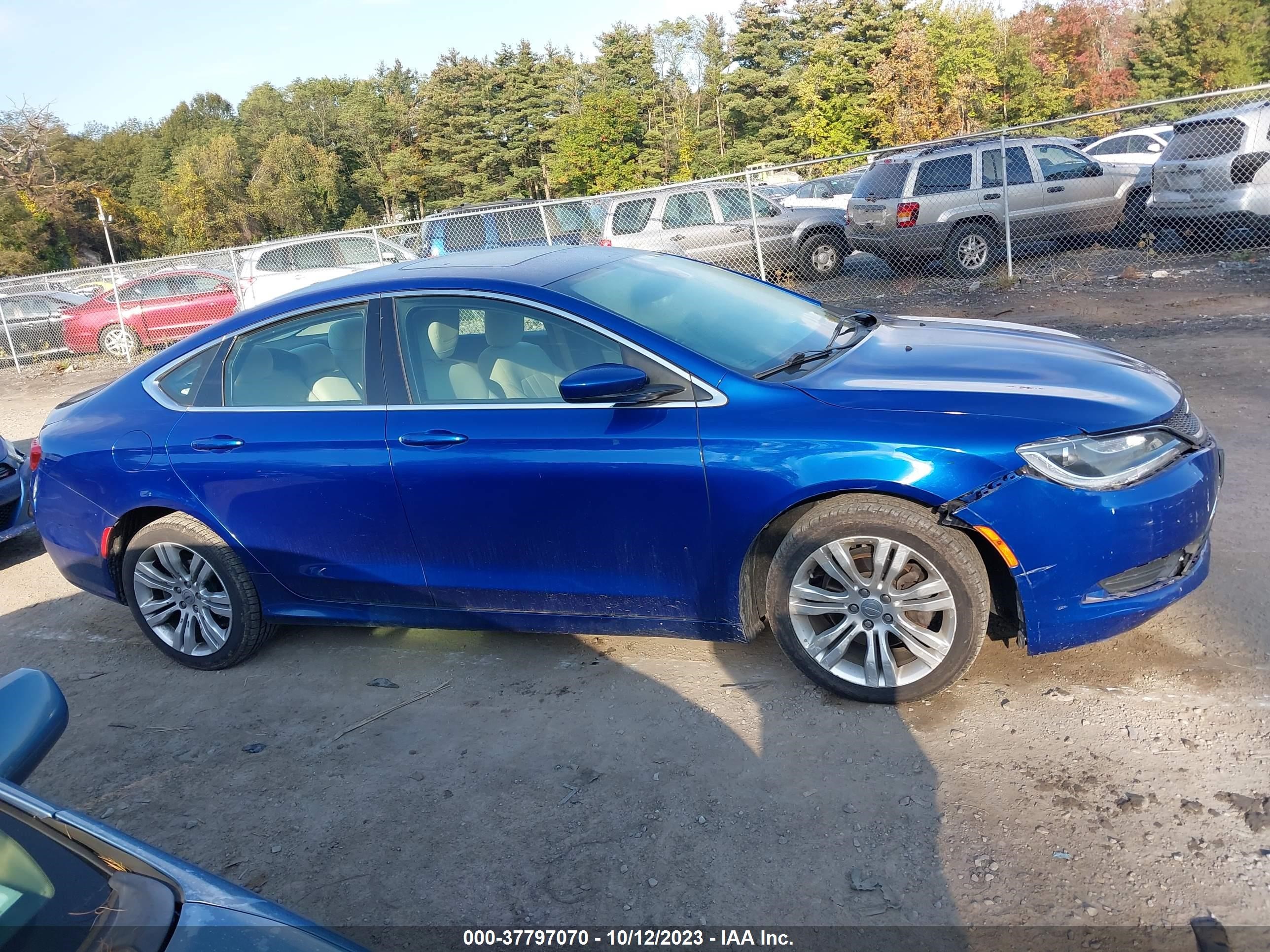 Photo 11 VIN: 1C3CCCAB4FN585624 - CHRYSLER 200 