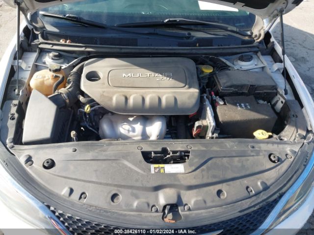 Photo 9 VIN: 1C3CCCAB4FN602180 - CHRYSLER 200 