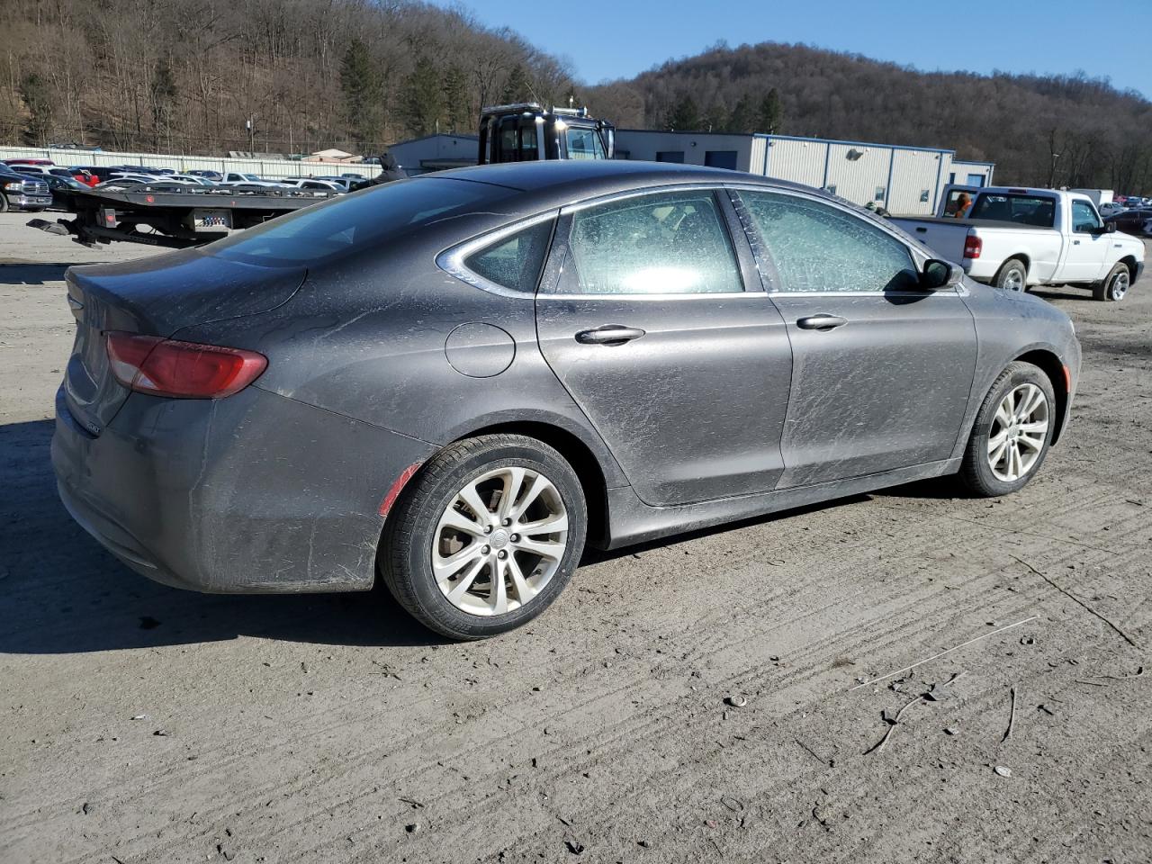 Photo 2 VIN: 1C3CCCAB4FN715269 - CHRYSLER 200 