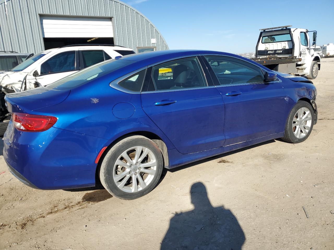 Photo 2 VIN: 1C3CCCAB4FN718902 - CHRYSLER 200 