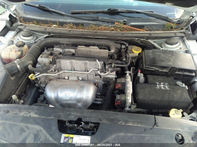 Photo 9 VIN: 1C3CCCAB4FN741810 - CHRYSLER 200 