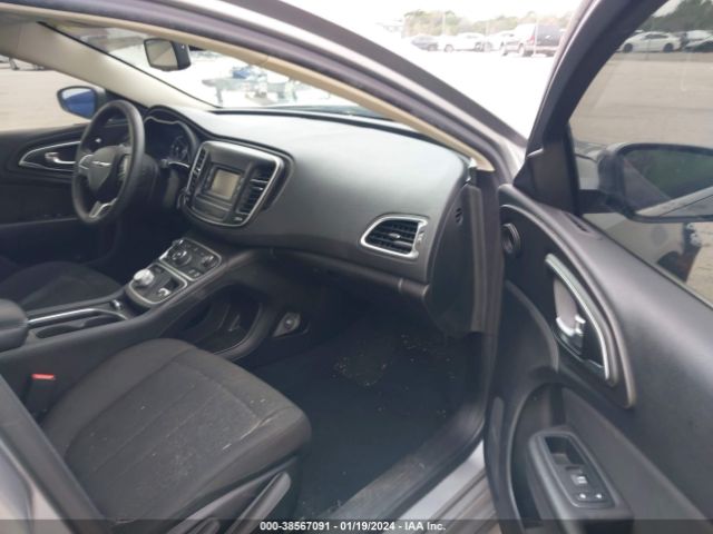 Photo 4 VIN: 1C3CCCAB4GN137577 - CHRYSLER 200 