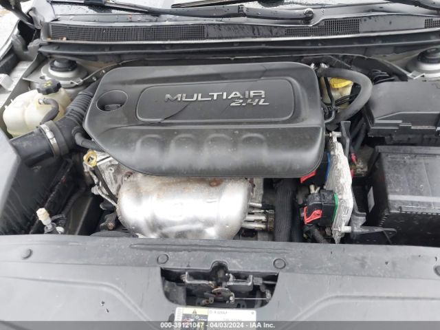 Photo 9 VIN: 1C3CCCAB5FN570906 - CHRYSLER 200 