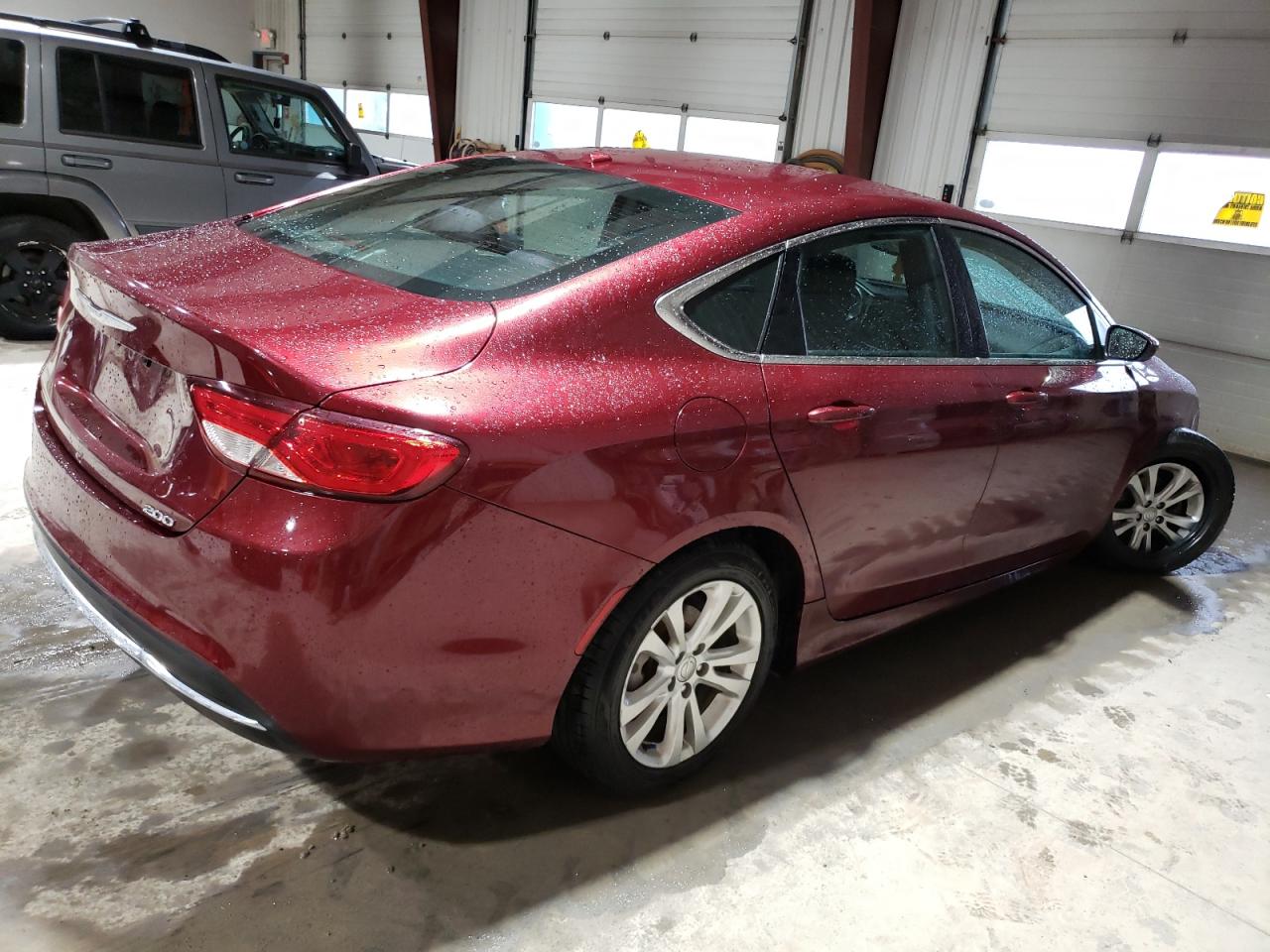 Photo 2 VIN: 1C3CCCAB5FN617013 - CHRYSLER 200 