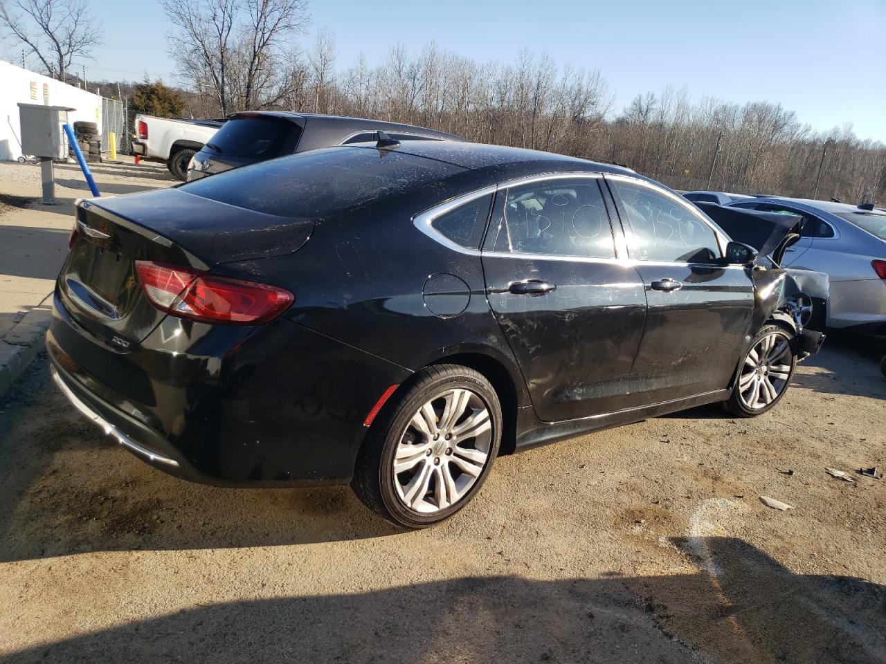 Photo 2 VIN: 1C3CCCAB5FN753450 - CHRYSLER 200 