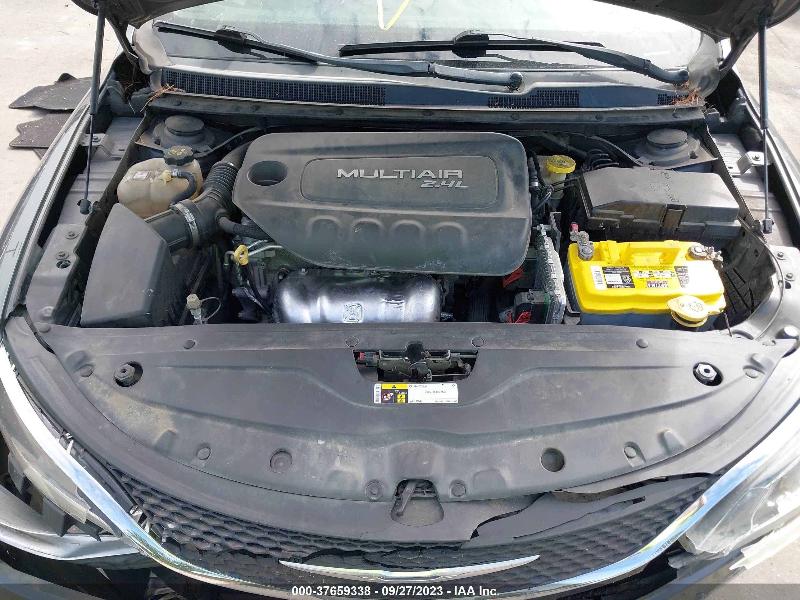 Photo 9 VIN: 1C3CCCAB5GN101266 - CHRYSLER 200 