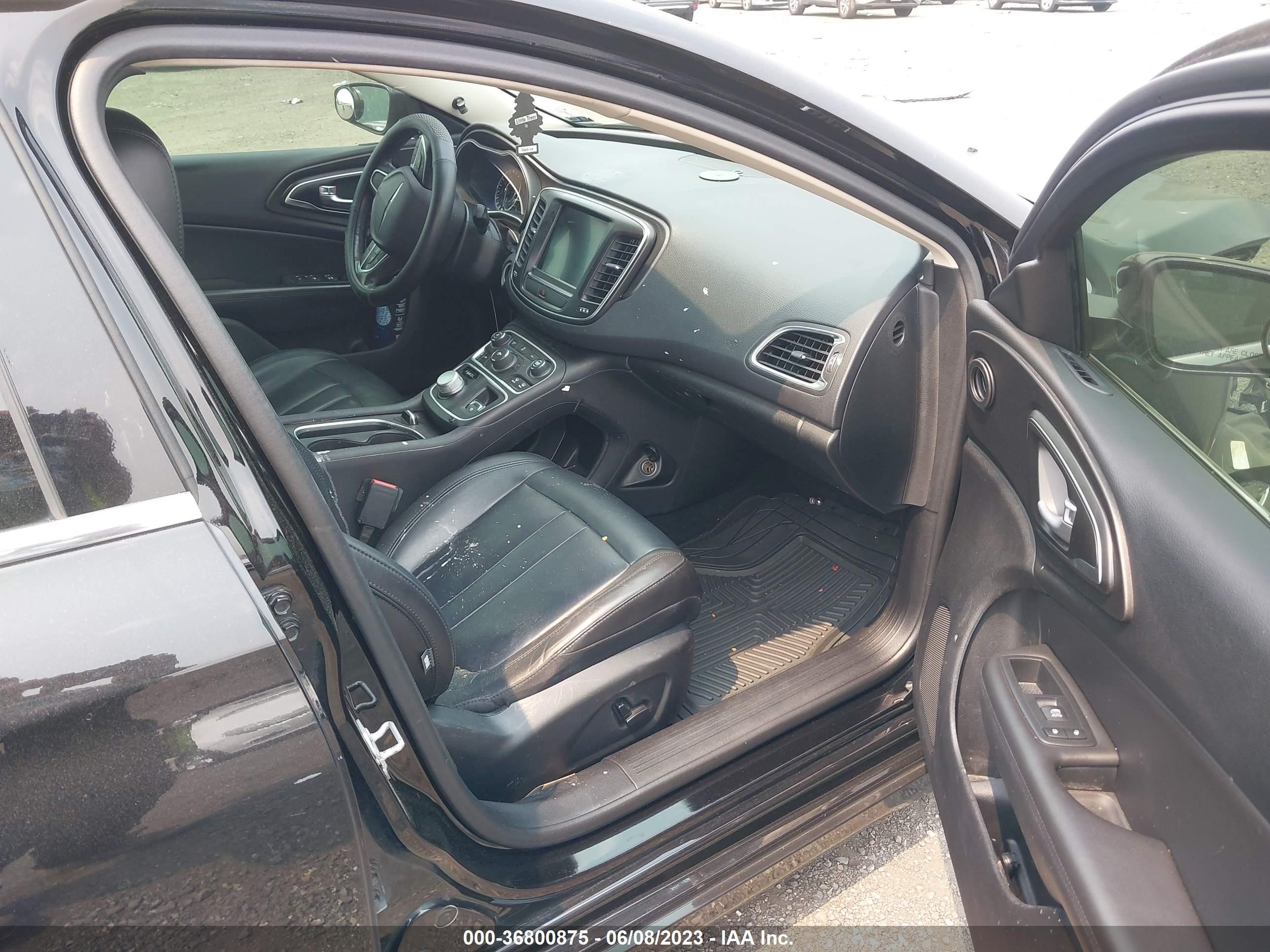 Photo 4 VIN: 1C3CCCAB5GN184942 - CHRYSLER 200 