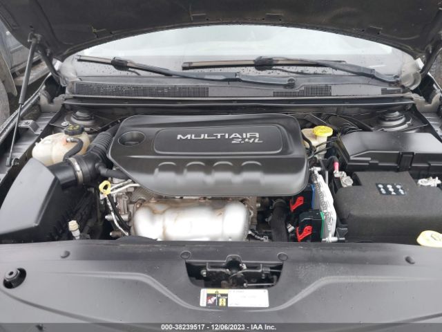 Photo 9 VIN: 1C3CCCAB6FN502842 - CHRYSLER 200 