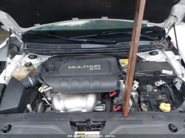 Photo 9 VIN: 1C3CCCAB6FN528647 - CHRYSLER 200 