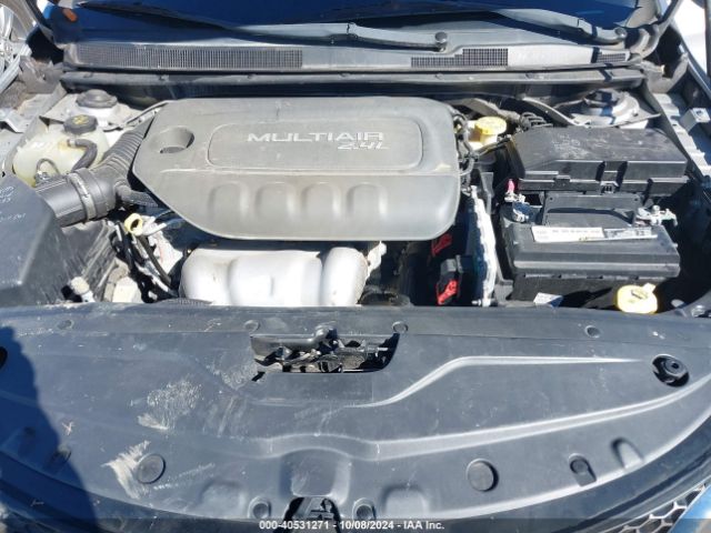 Photo 9 VIN: 1C3CCCAB6FN597922 - CHRYSLER 200 