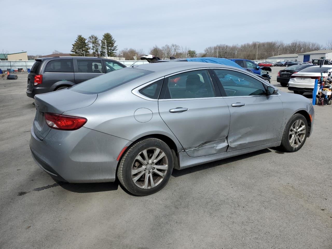 Photo 2 VIN: 1C3CCCAB6FN633589 - CHRYSLER 200 