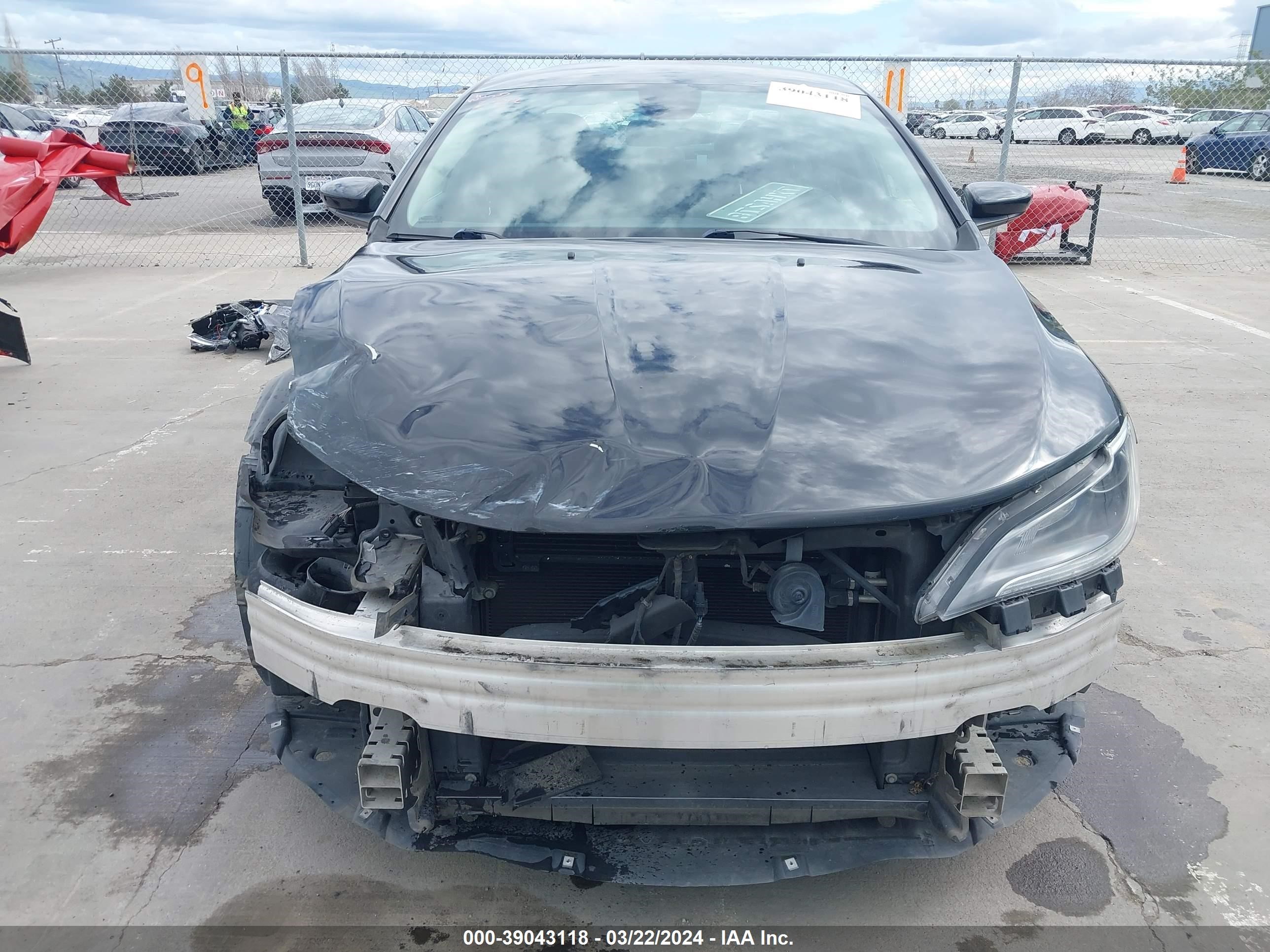 Photo 12 VIN: 1C3CCCAB6FN743977 - CHRYSLER 200 