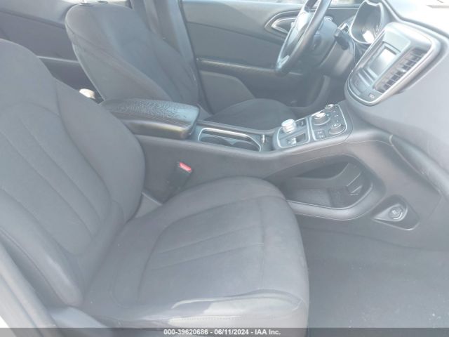 Photo 4 VIN: 1C3CCCAB6GN109585 - CHRYSLER 200 