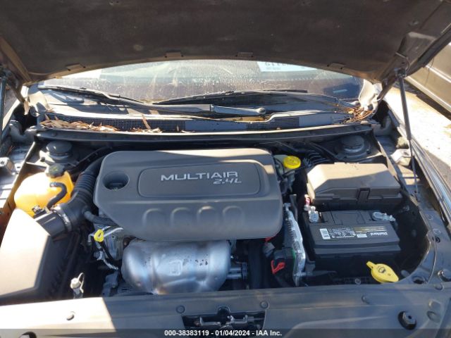 Photo 9 VIN: 1C3CCCAB7FN670604 - CHRYSLER 200 