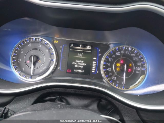 Photo 6 VIN: 1C3CCCAB7FN699830 - CHRYSLER 200 