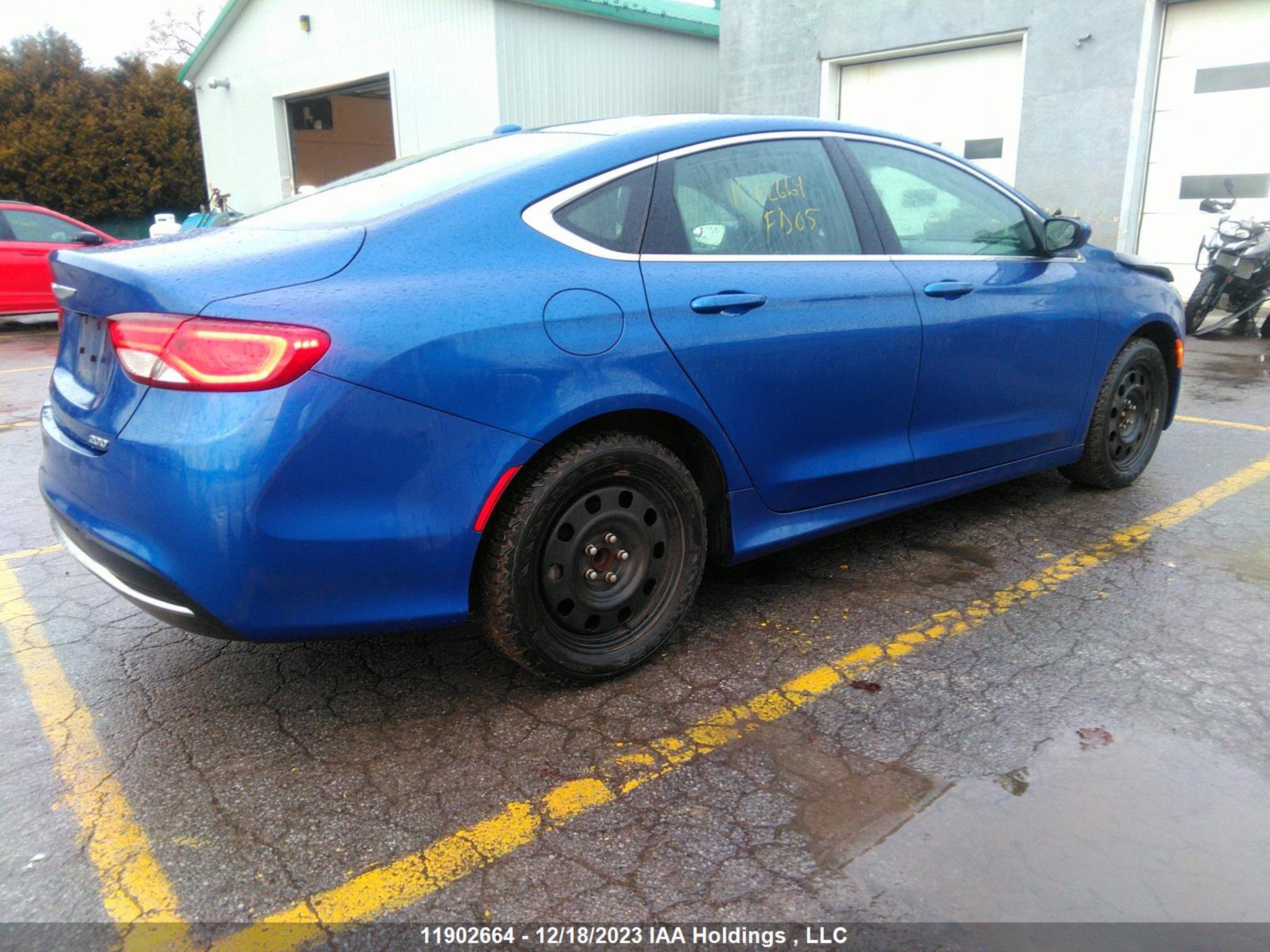 Photo 3 VIN: 1C3CCCAB7FN729067 - CHRYSLER 200 