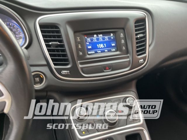 Photo 4 VIN: 1C3CCCAB7GN152610 - CHRYSLER 200 