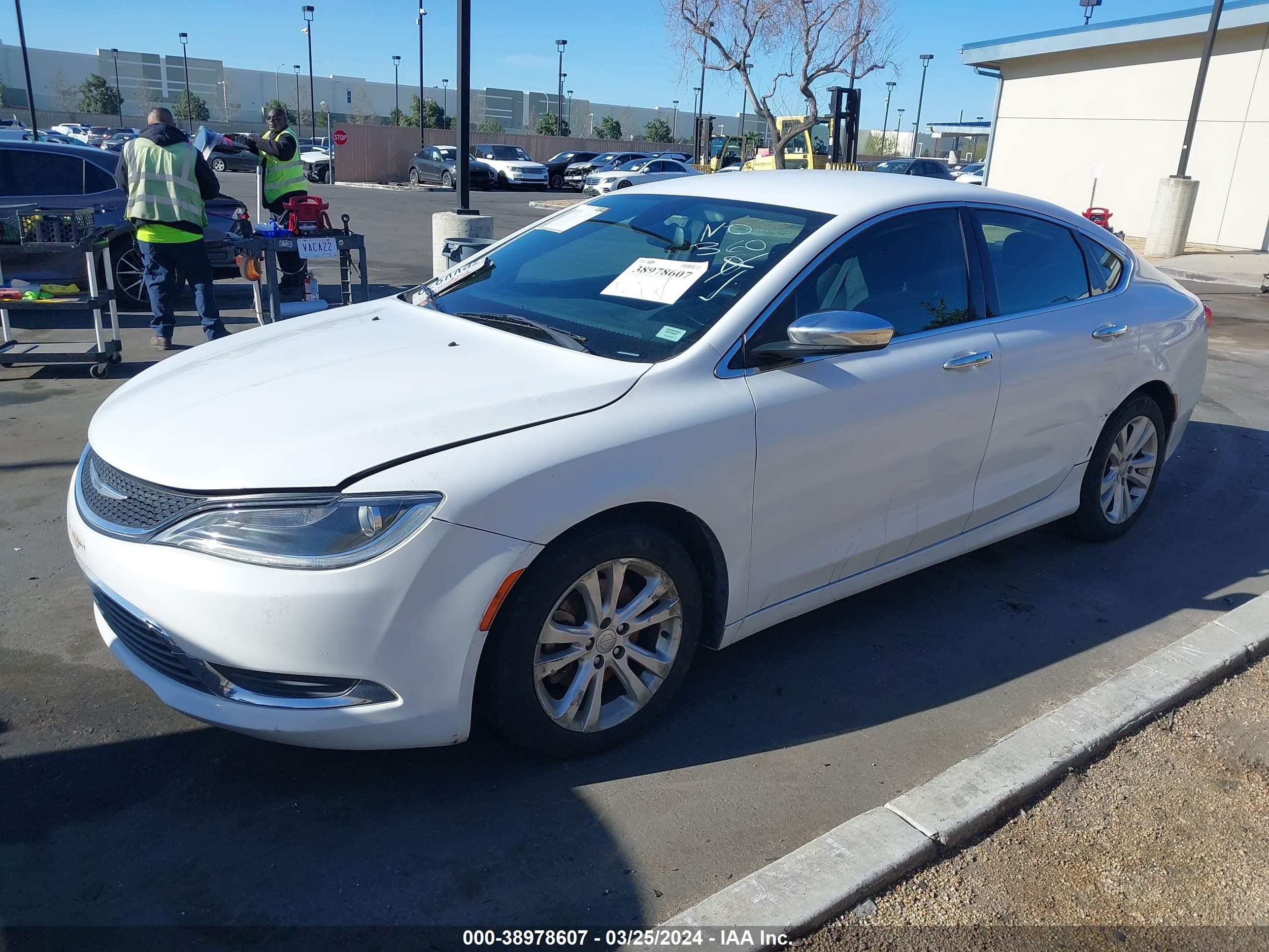 Photo 1 VIN: 1C3CCCAB7GN160562 - CHRYSLER 200 