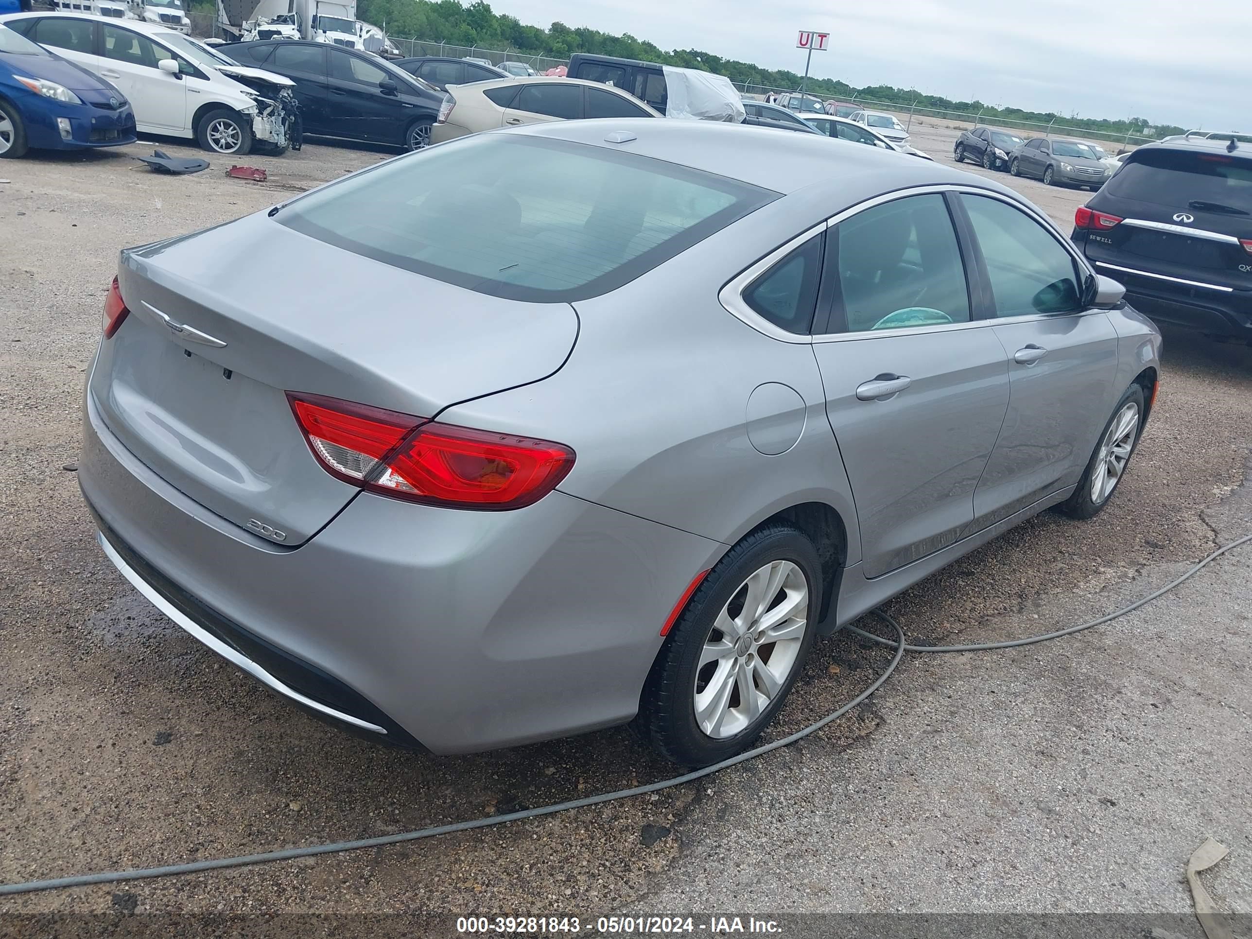 Photo 3 VIN: 1C3CCCAB8FN591247 - CHRYSLER 200 