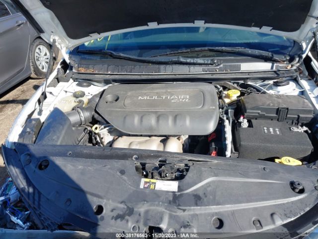 Photo 9 VIN: 1C3CCCAB8FN635733 - CHRYSLER 200 