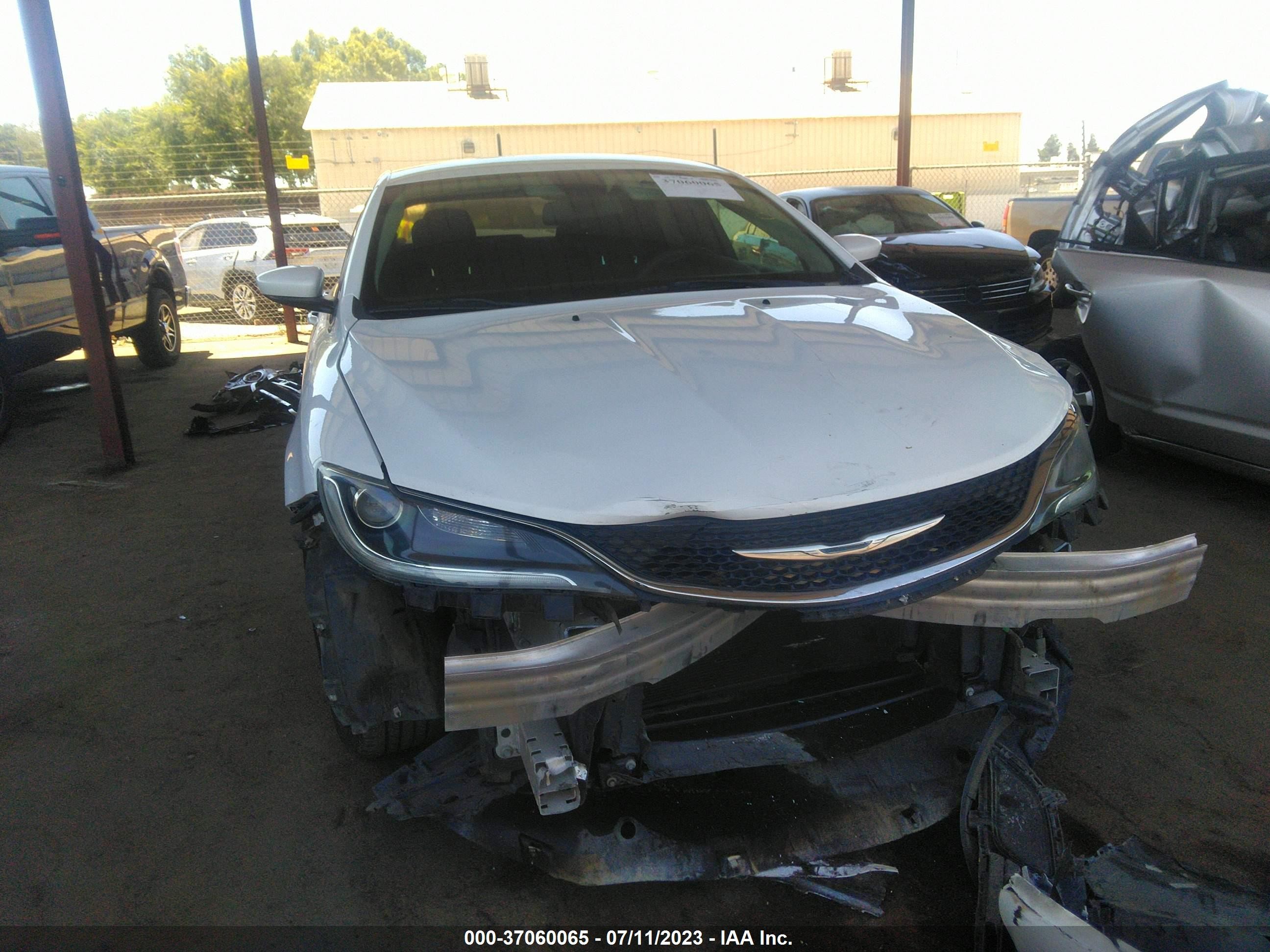 Photo 5 VIN: 1C3CCCAB8FN648109 - CHRYSLER 200 