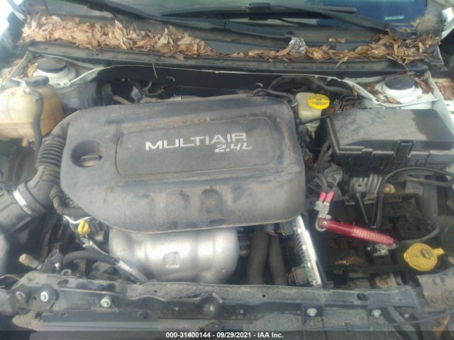 Photo 9 VIN: 1C3CCCAB8FN688061 - CHRYSLER 200 