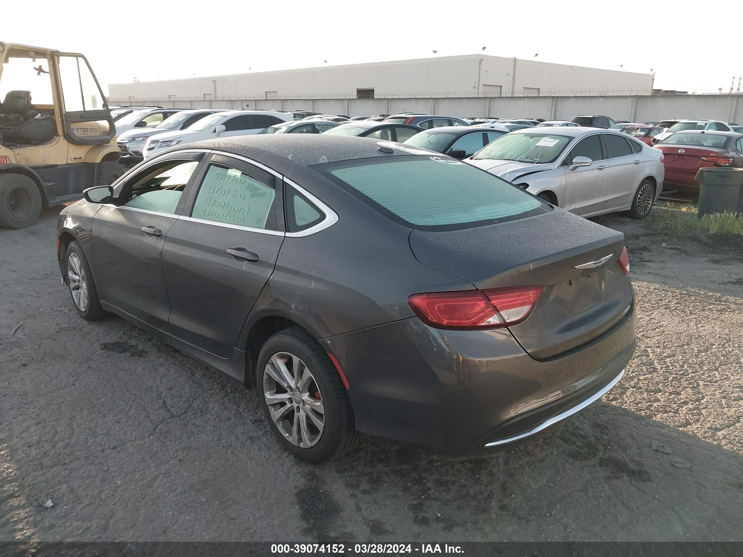 Photo 2 VIN: 1C3CCCAB8FN708521 - CHRYSLER 200 