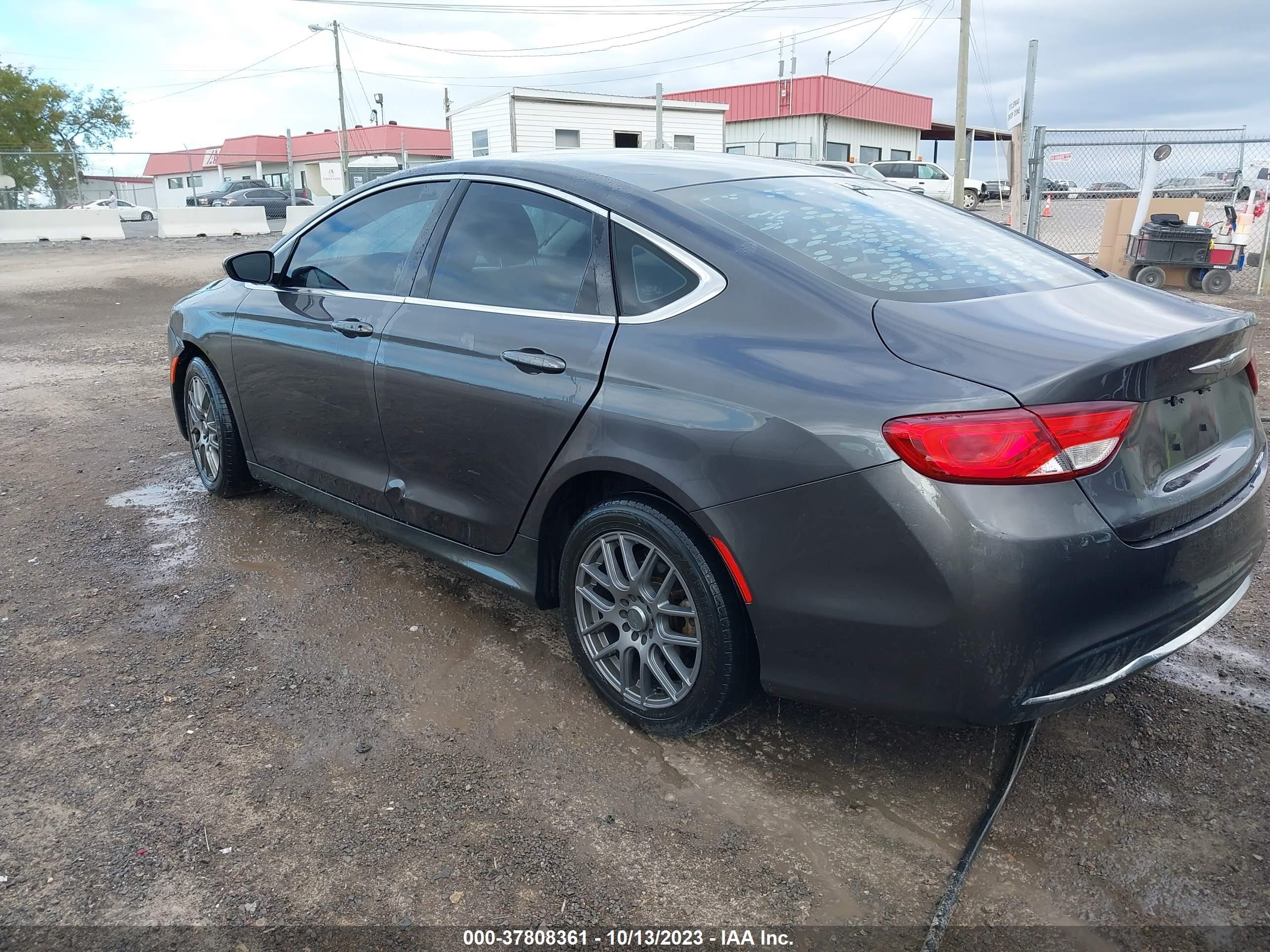 Photo 2 VIN: 1C3CCCAB8GN147853 - CHRYSLER 200 