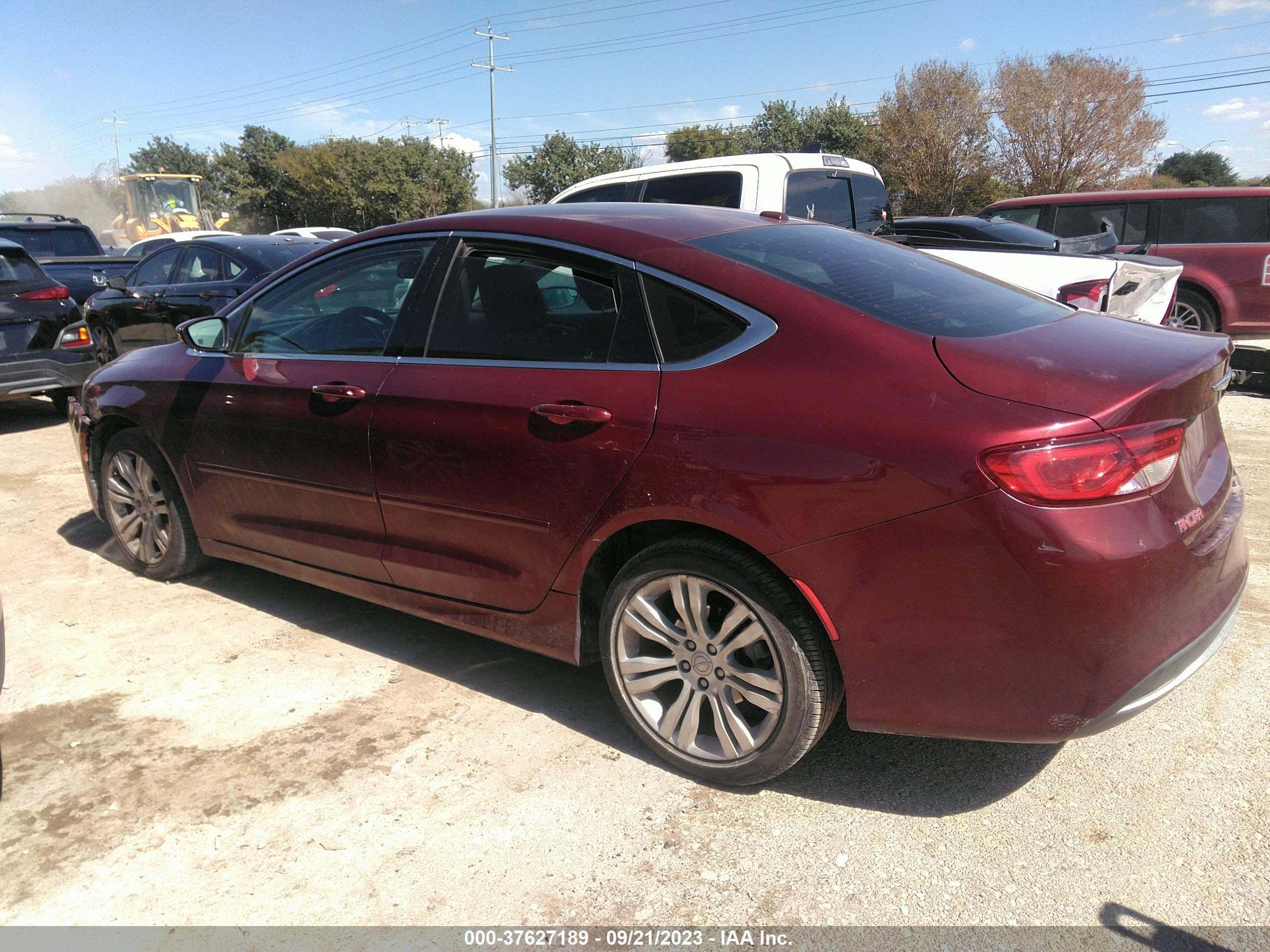 Photo 2 VIN: 1C3CCCAB9FN532353 - CHRYSLER 200 