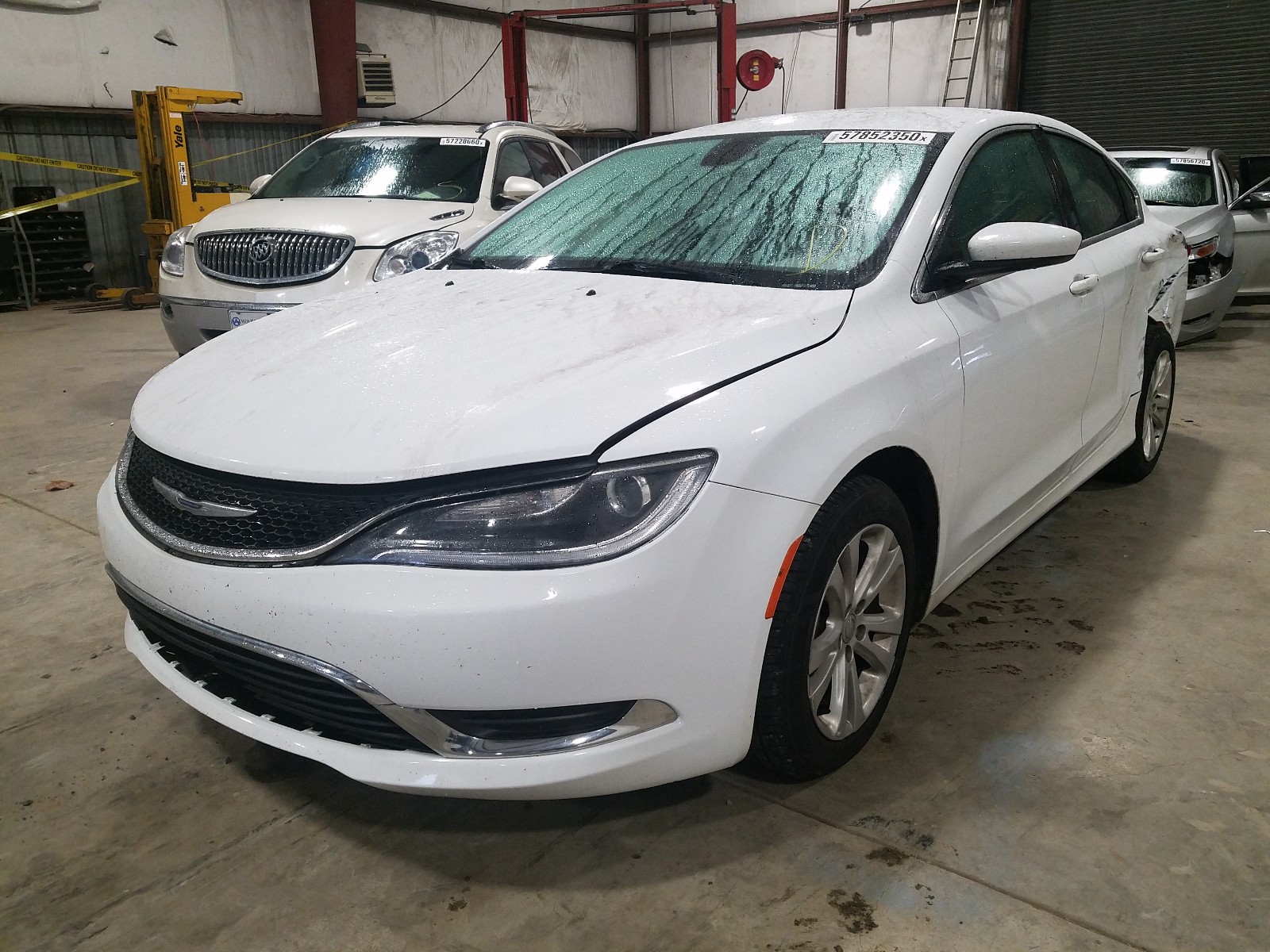 Photo 1 VIN: 1C3CCCAB9GN131306 - CHRYSLER 200 