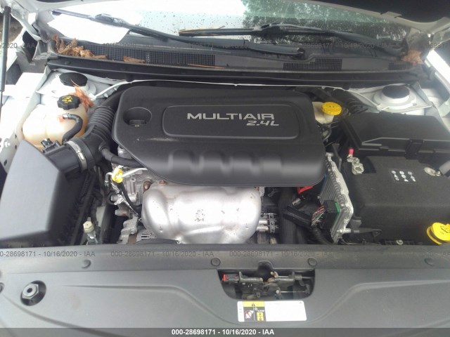 Photo 9 VIN: 1C3CCCAB9GN159302 - CHRYSLER 200 