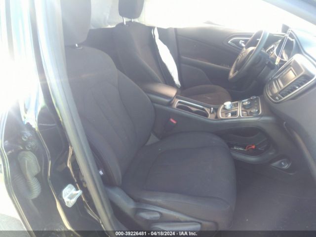 Photo 4 VIN: 1C3CCCAB9GN165696 - CHRYSLER 200 