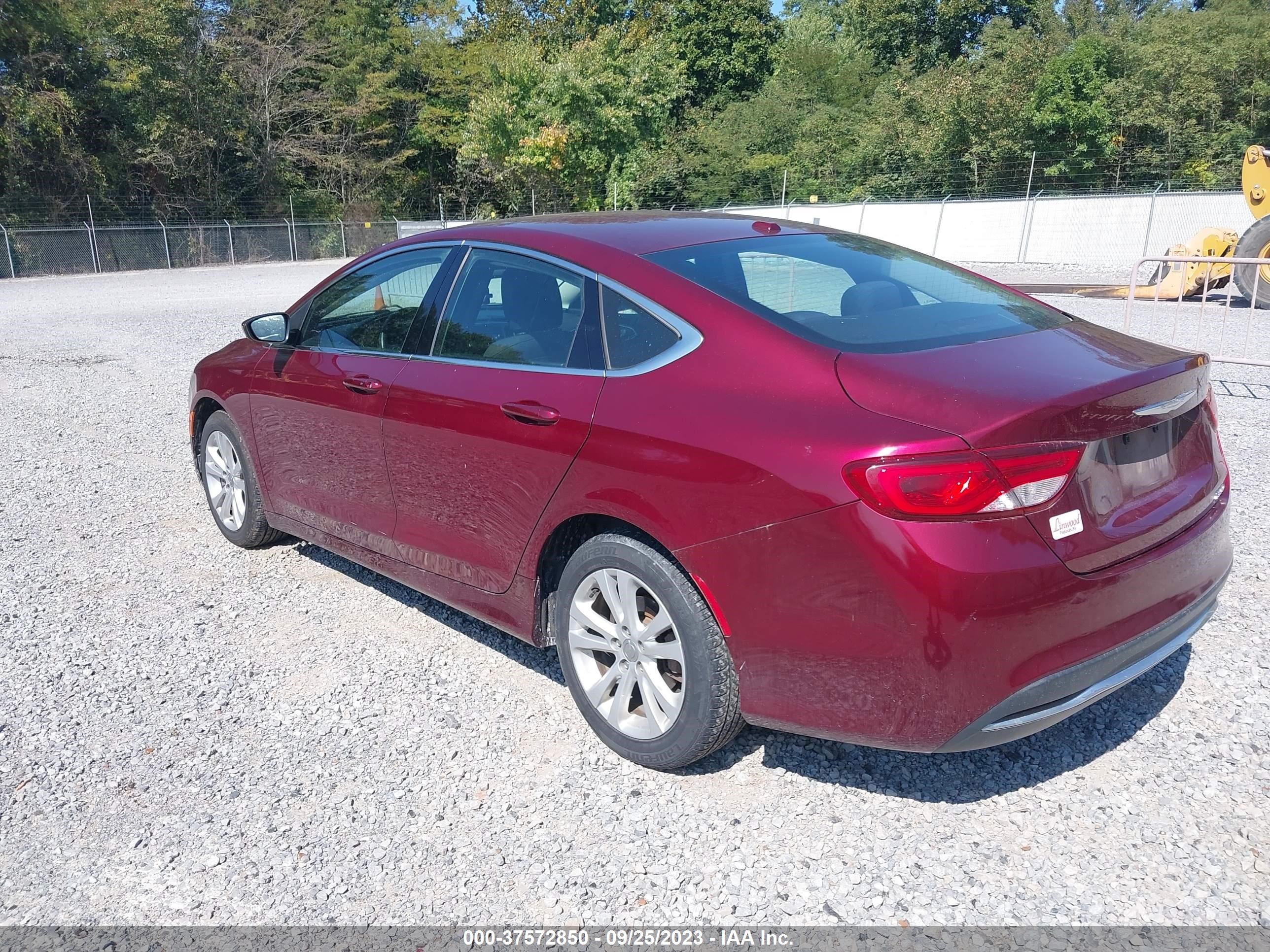 Photo 2 VIN: 1C3CCCABXFN696081 - CHRYSLER 200 