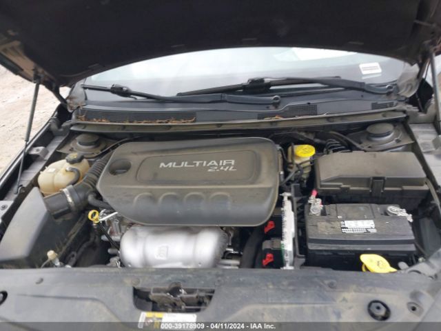 Photo 9 VIN: 1C3CCCABXGN143772 - CHRYSLER 200 