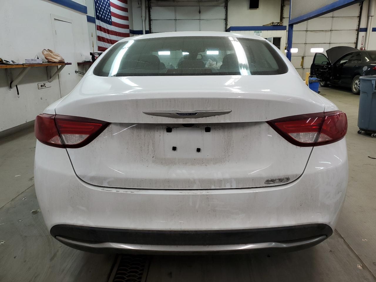 Photo 5 VIN: 1C3CCCABXGN169336 - CHRYSLER 200 