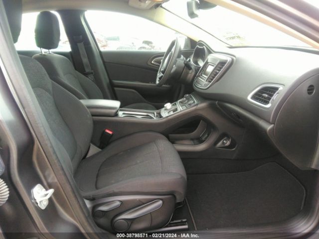 Photo 4 VIN: 1C3CCCABXGN174844 - CHRYSLER 200 